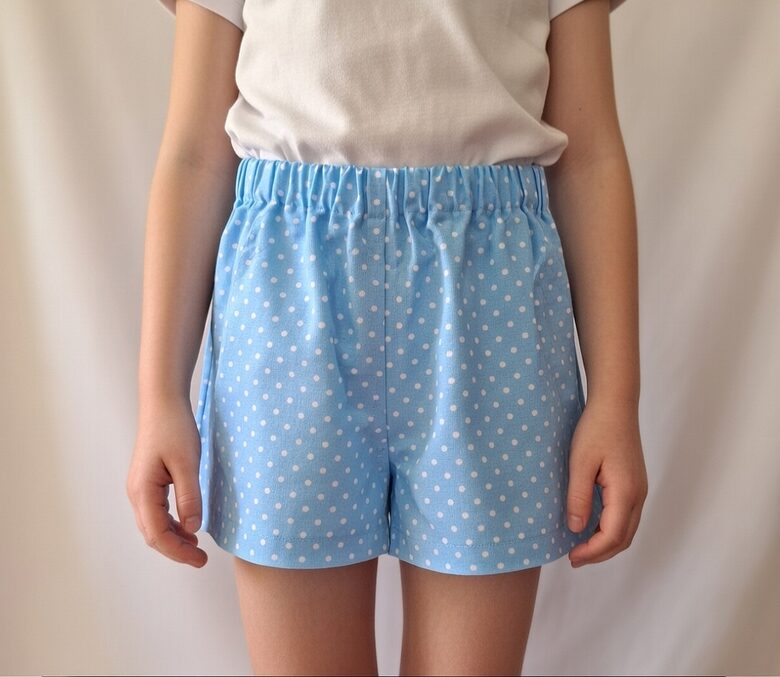 Blue shorts with dots